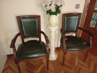 2 Sillas Escritorio Antiguas Piel Madera. 150€