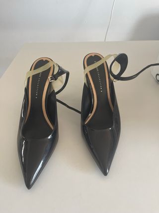 Zapatos de tacón Zara aguja