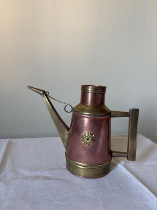 Brocca oliera in rame e ottone vintage artigianale