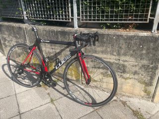 Bicicleta carretera Btwin cuadro carbono T55