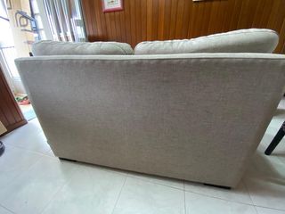 Sofá 2 plazas beige jaspeado
