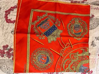 Foulard Hermes Rosso e Oro