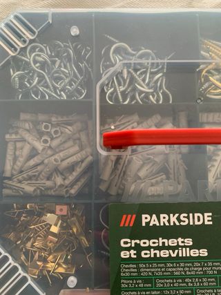 Cassetta Parkside Ganci e Tasselli