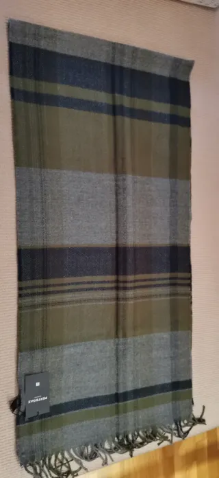 Bufanda caballero suave de Pertegaz. A estrenar