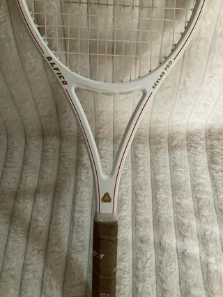 Lote Raqueta Tenis Wilson con Funda y otras. Nueva