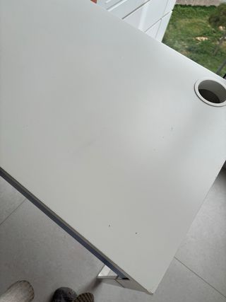 Escritorio Ikea blanco y azul
