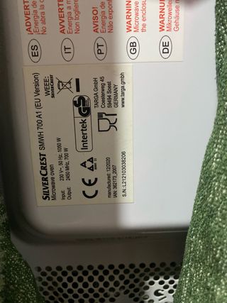Microondas Silvercrest negro