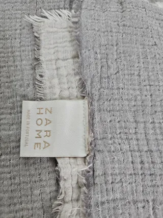 Colcha Zara Home Gris