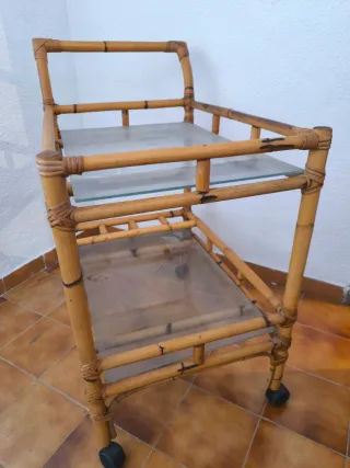 Carro de servicio bambú antiguo exclusivo