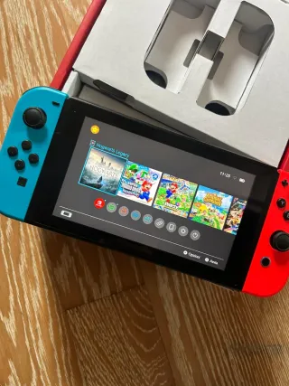 Nintendo Switch + accessori + giochi NUOVO PREZZO