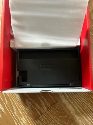 Nintendo Switch + accessori + giochi NUOVO PREZZO