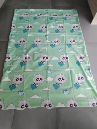 Ropa de cama infantil con mapache