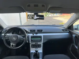 Volkswagen Passat 2011