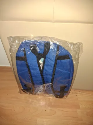 Mochila roja y azul nueva las dos van juntas