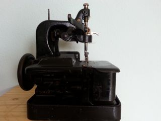 Máquina de Coser Singer 85-10 Negra Industrial