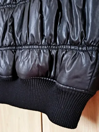 Chaqueta acolchada negra