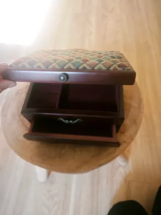 Joyero vintage con cajón y tapa