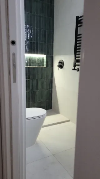 Servicios de reformas y construcciones.. 613682786