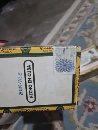 Cajas de puros vacías Quintero