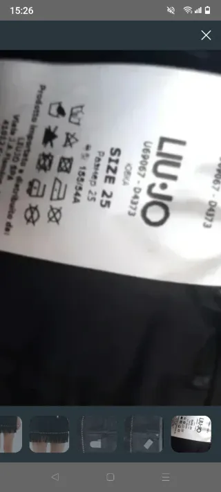 Falda Liu Jo negra con flecos y tachuelas