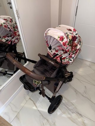 Passeggino Cybex con stampa floreale