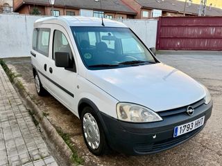 Opel Combo 2011