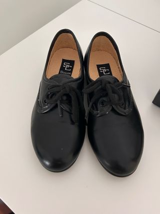 Zapatos Sylvia Cioli niño negros TALLA 28