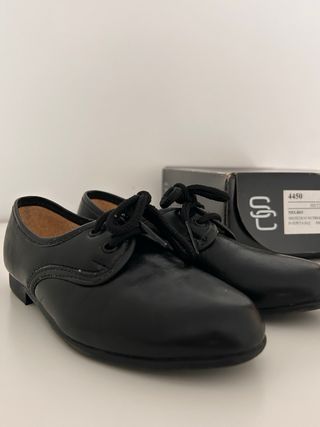 Zapatos Sylvia Cioli niño negros TALLA 28