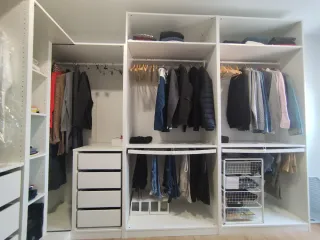 Armario vestidor de Ikea en esquina de 6 módulos