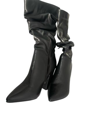 Stivaletti donna punta tacco nero