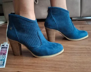 Botines Refresh Talla 39 Azul Perforados