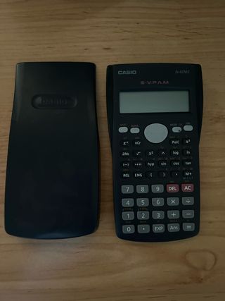 Calculadora Casio fx-82MS