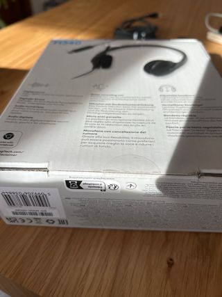Auriculares Logitech H340 USB con micrófono