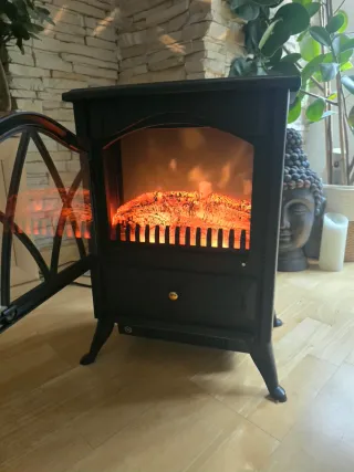 Chimenea Eléctrica Negra con Efecto Llama Realista