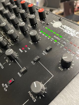 Formula Sound PM90 Mesa Mezclas Restaurada 1850€