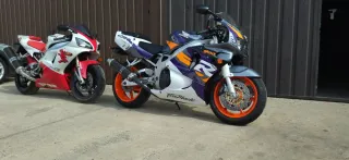 Honda CBR 900rr fireblade