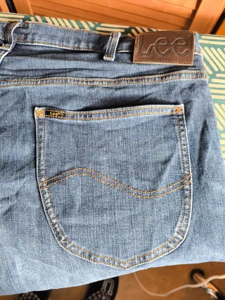 Pantalones vaqueros Lee azules