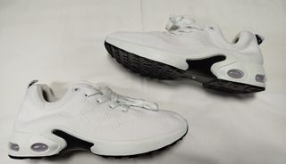 Zapatillas deportivas blancas número 40