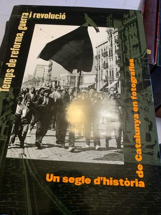 Un Segle d'història de Catalunya en fotografies