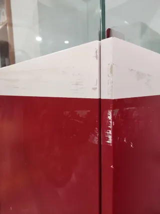 Vitrina Majorica Roja y Blanca