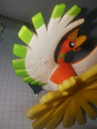 Figuras Pokémon Ho-Oh y Lugia Tomy