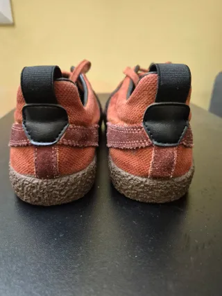 Zapatillas Munich Marrones y Naranjas