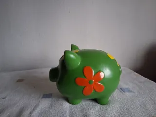 2 figuras de cerámica y porcelana