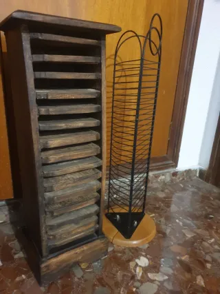 Mueble madera y metal para DVDs