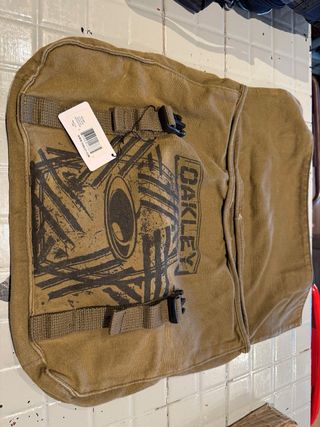 Bolsa Oakley verde militar