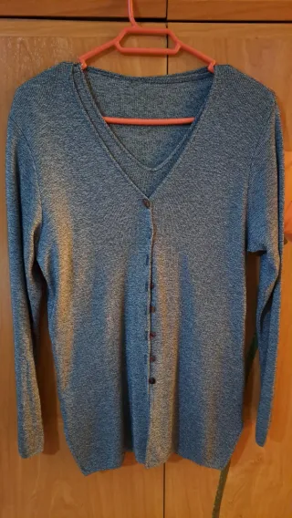 Conjunto de jersey y chaqueta de punto gris jaspea