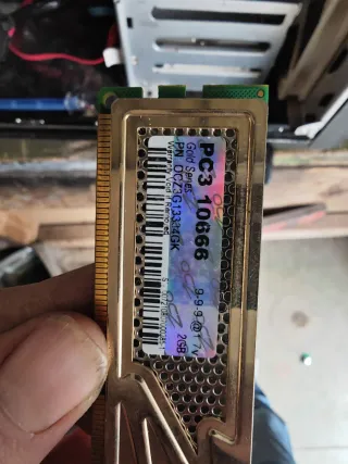 Ordenador Gaming con luces LED