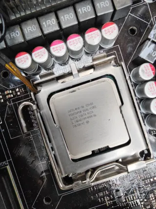 Ordenador Gaming con luces LED