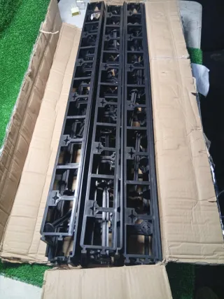 Borde de césped GARDENIX con 3 clavos