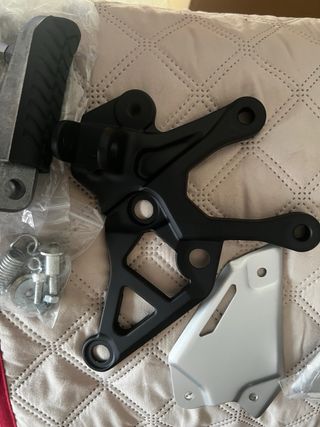 Piezas accesorios Kawasaki Z900 NUEVOS